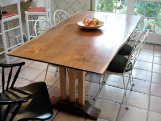 example of a refinished table that is shiny